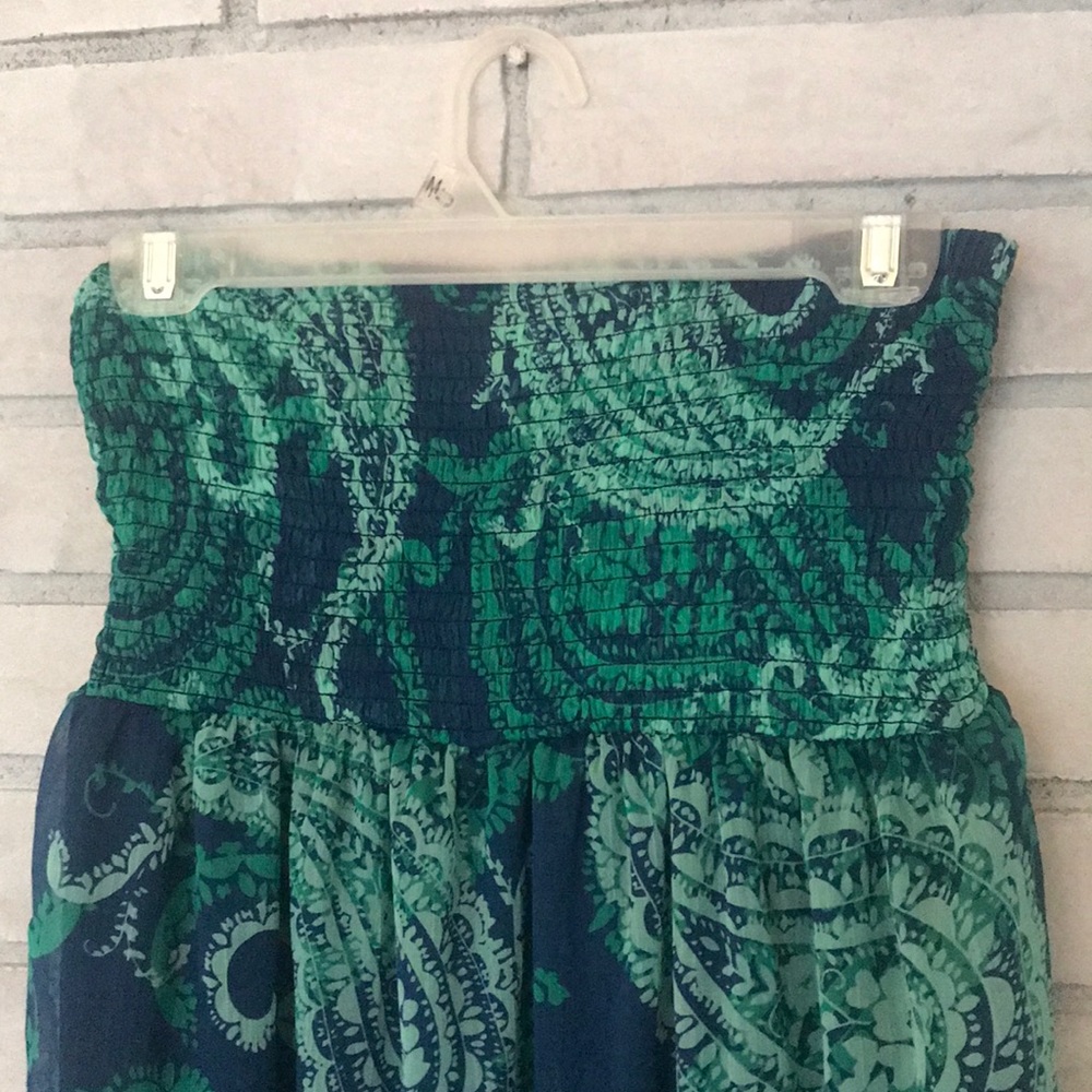 🌊 Strapless Maxi 🌊 - Picture 2 of 4